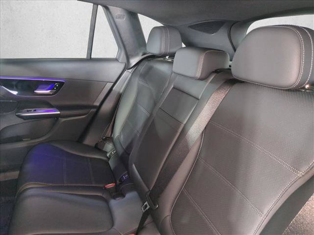Used 2026 Mercedes-Benz GLC 300 image 18