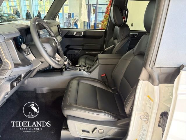 New 2025 Ford Bronco Badlands image 11