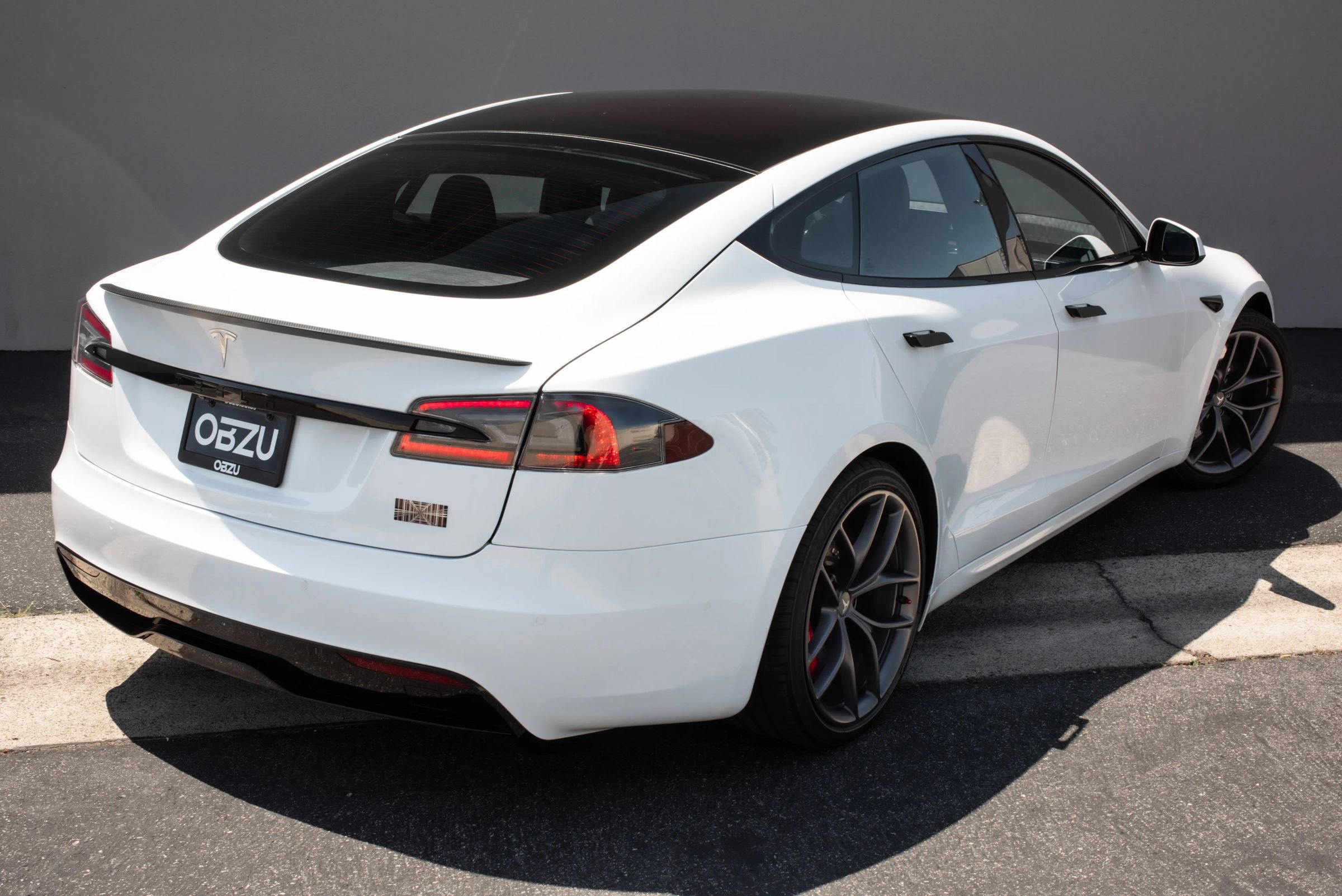 Used 2021 Tesla Model S Plaid image 11