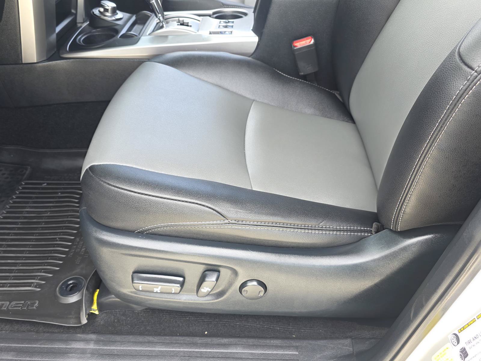 Used 2023 Toyota 4Runner SR5 Premium w/ Moonroof Package AWD/4WD image 16
