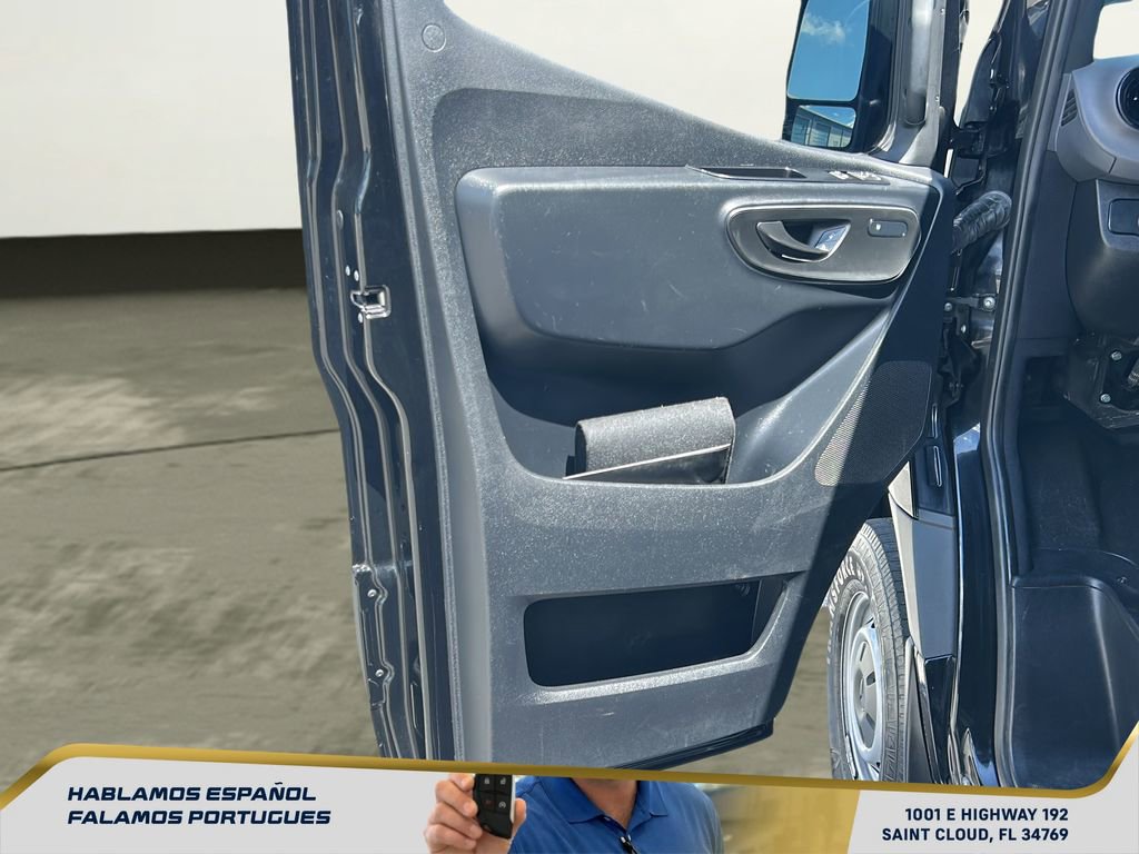 Used 2024 Mercedes-Benz Sprinter 144 Cargo image 10