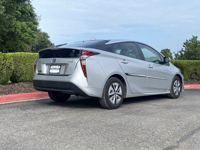 Used 2018 Toyota Prius Four w/ Advanced Technology Package FWD image 3