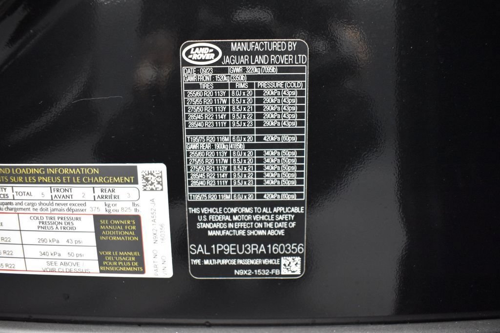 Used 2024 Land Rover Range Rover Sport SE AWD/4WD image 17