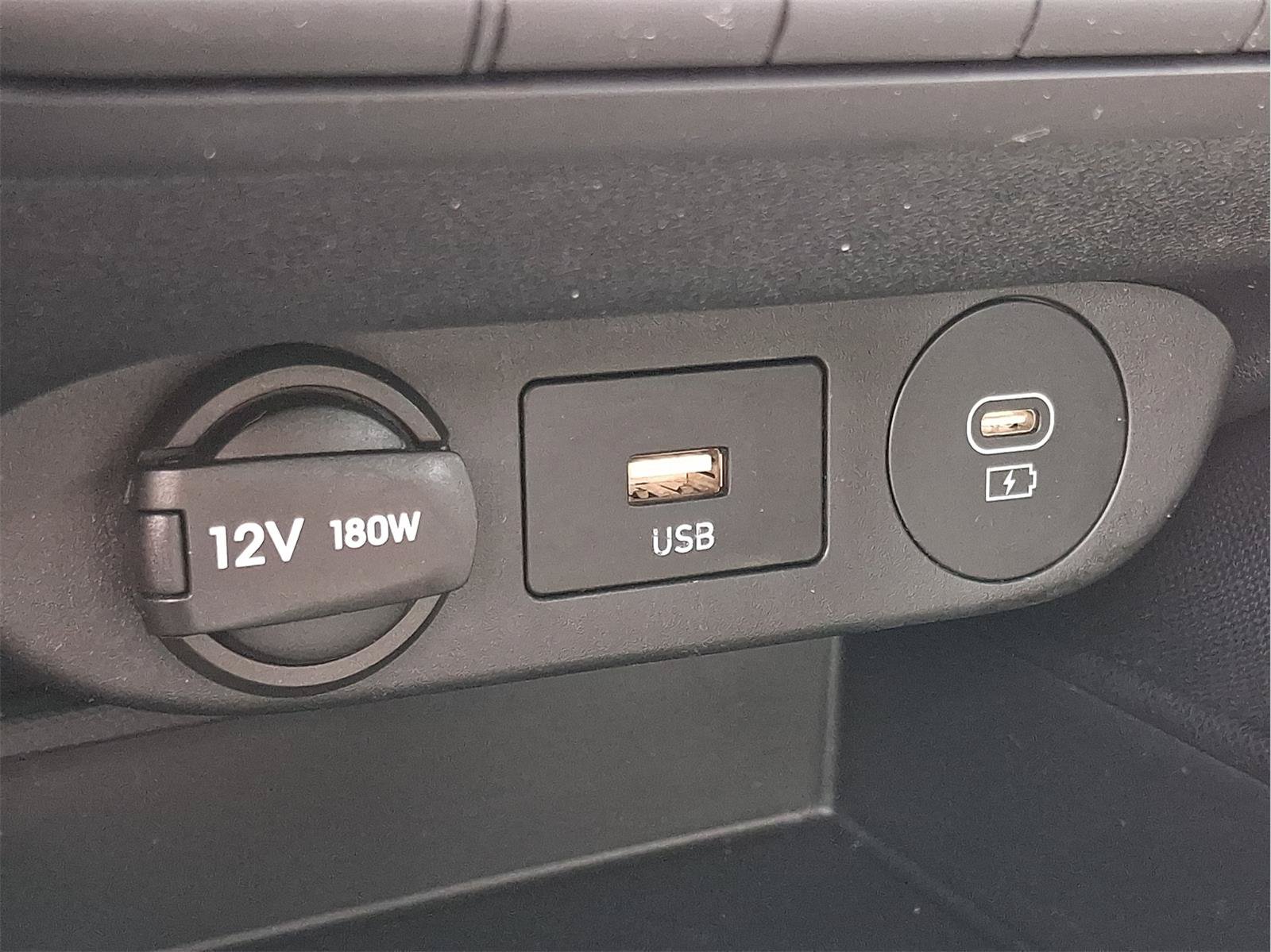 Certified 2024 Hyundai Elantra SE FWD image 20