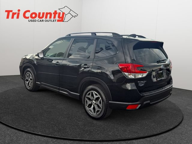 Used 2020 Subaru Forester Premium AWD/4WD image 6