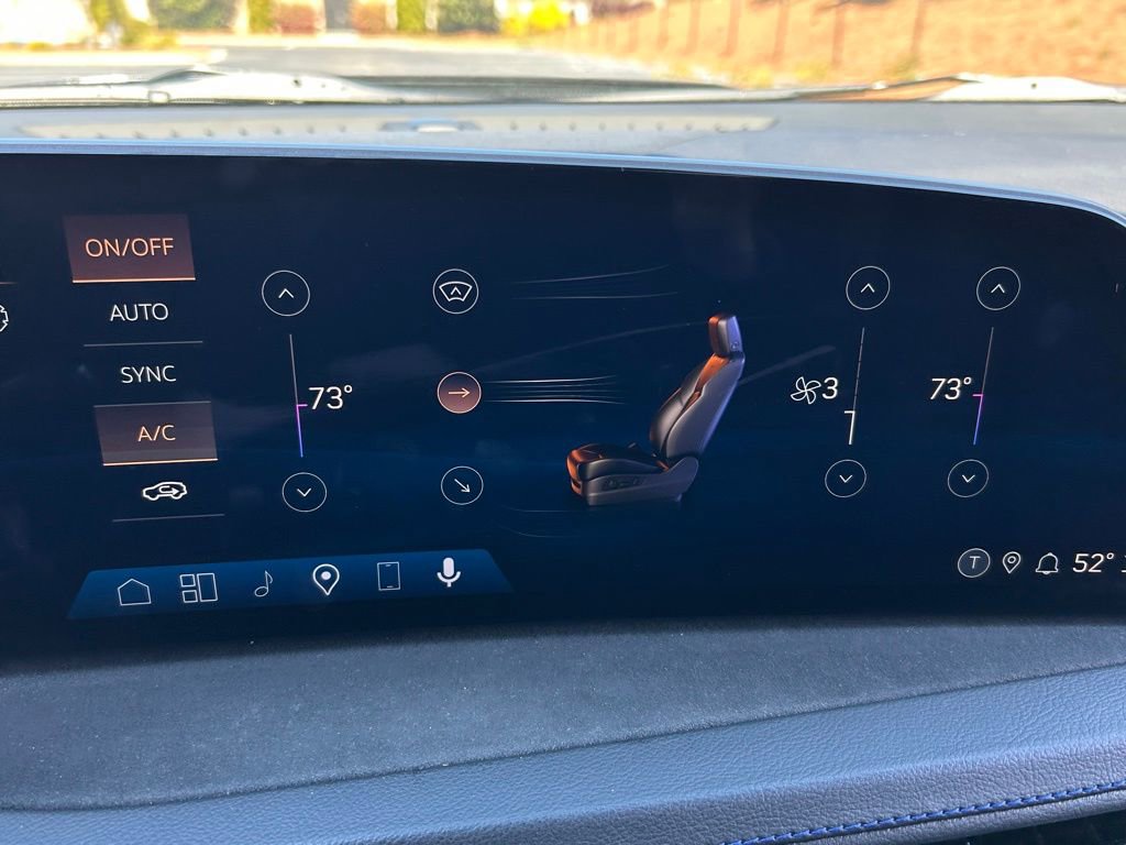 Used 2024 Cadillac XT4 Sport w/ Cold Weather Package image 31