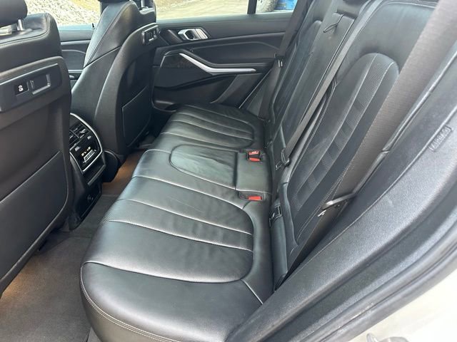 Used 2022 BMW X5 xDrive40i w/ Premium Package image 26