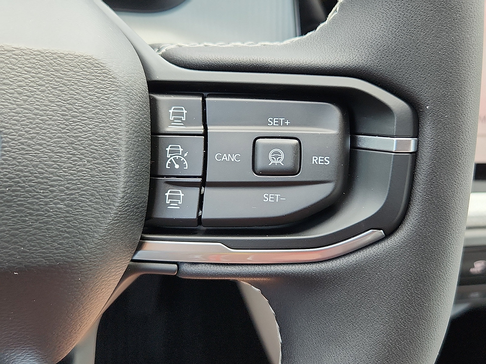 New 2026 Jeep Cherokee Laredo AWD/4WD image 17