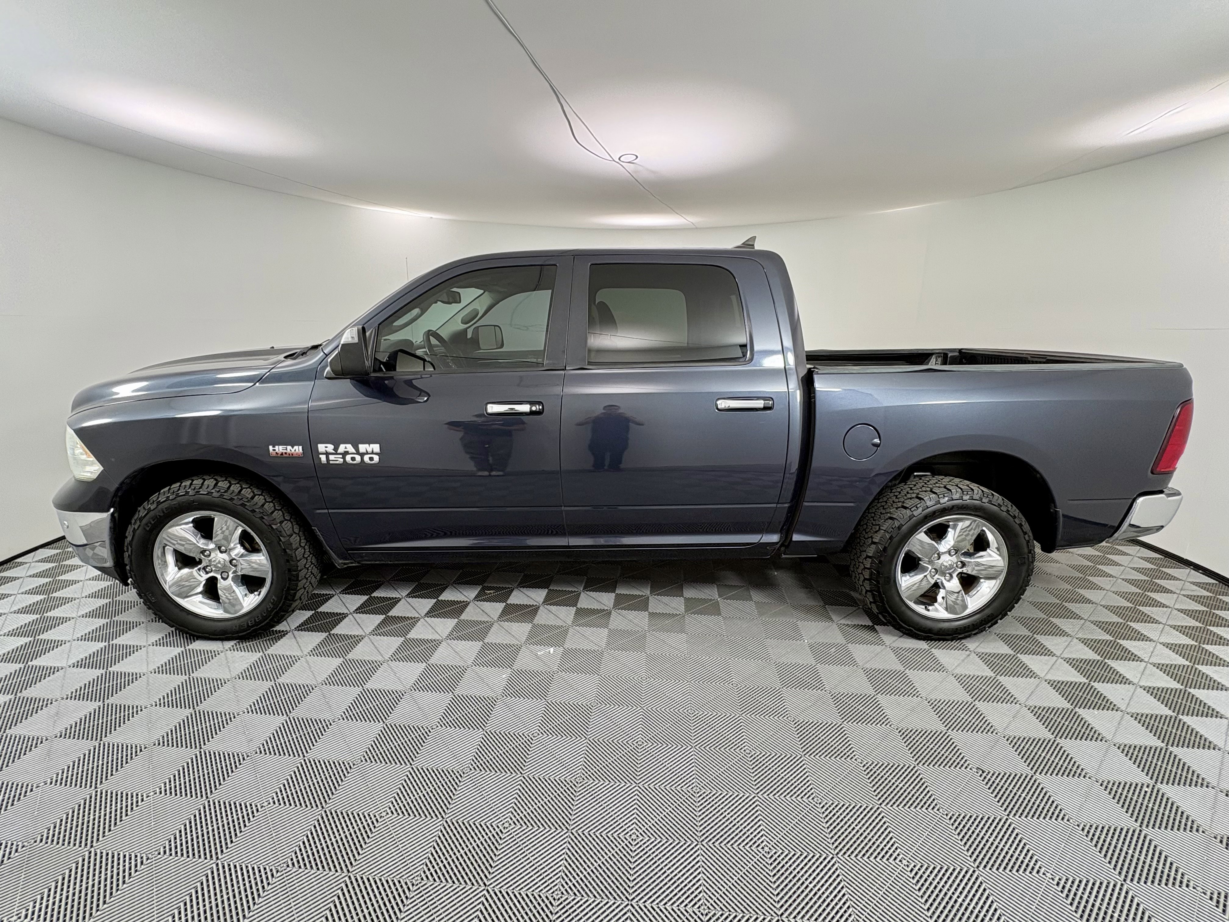 Used 2018 RAM 1500 Big Horn image 2