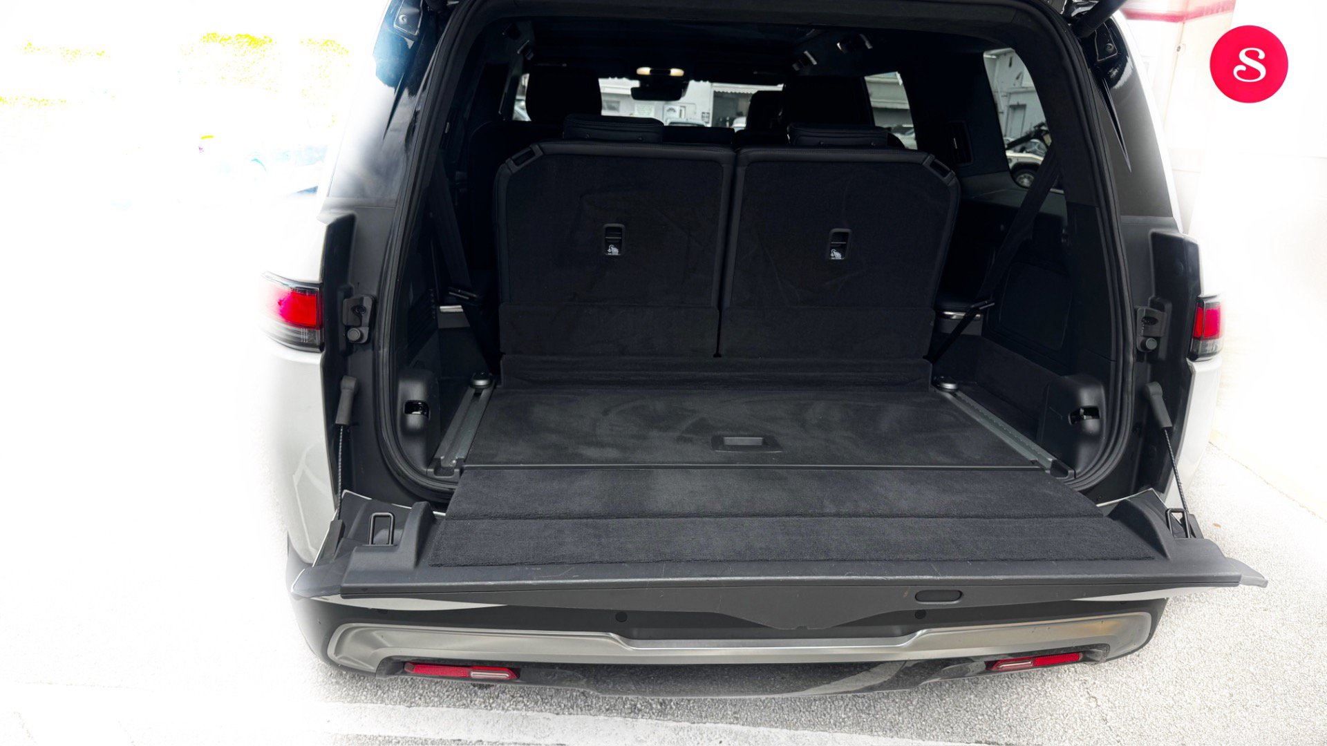Used 2024 Rivian R1S Adventure AWD/4WD image 6