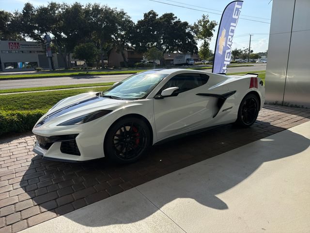 New 2027 Chevrolet Corvette Grand Sport w/ Z52 Sport Performance Package RWD image 10