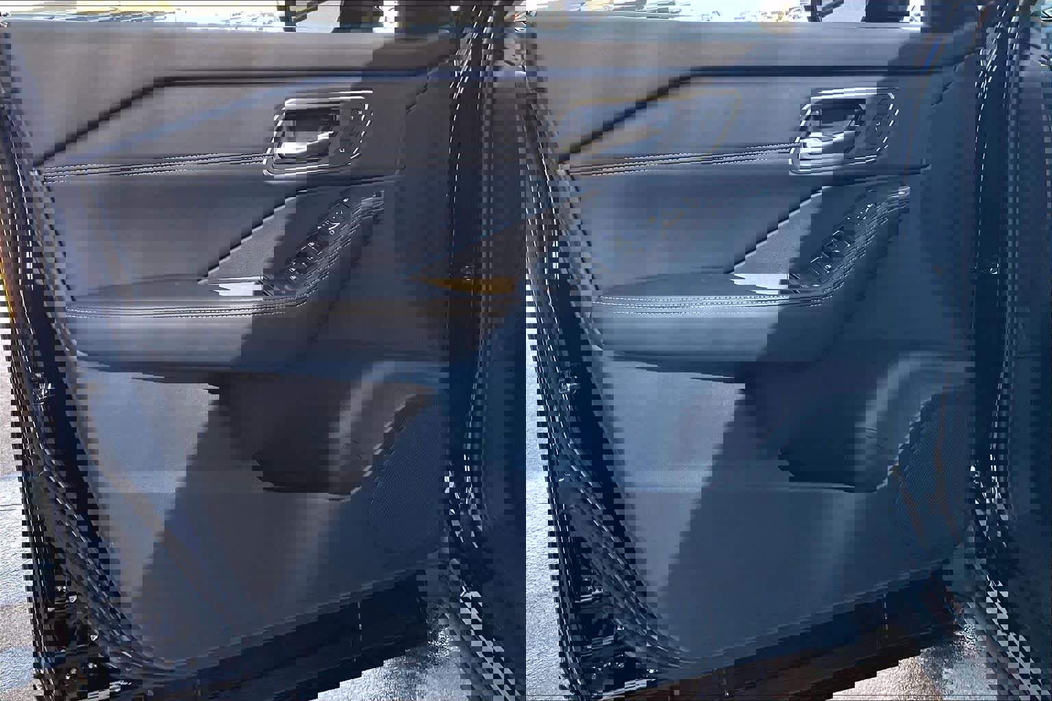 New 2026 Nissan Rogue Platinum image 10