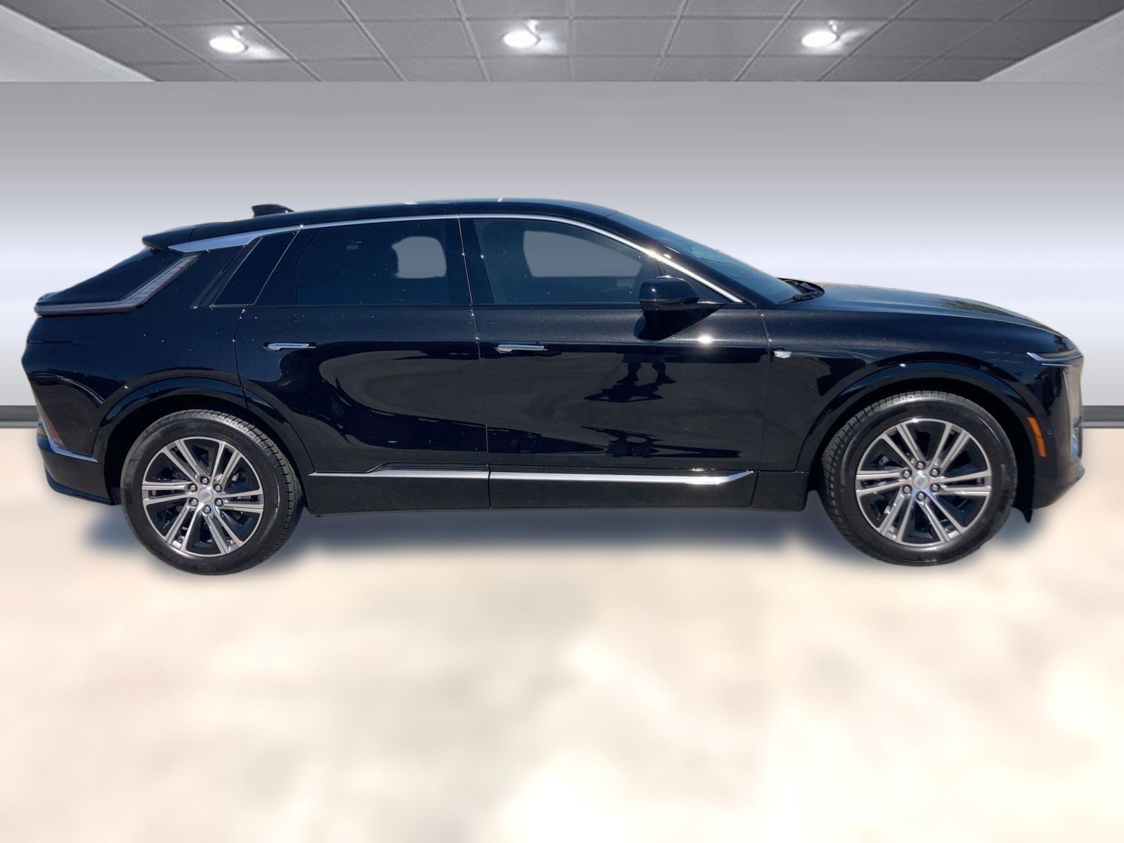 New 2026 Cadillac Lyriq Luxury image 7