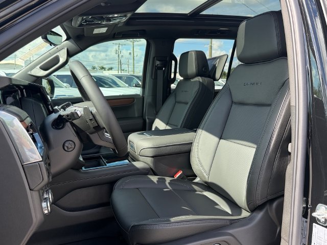 New 2027 GMC Yukon Denali w/ Denali Reserve Package AWD/4WD image 9