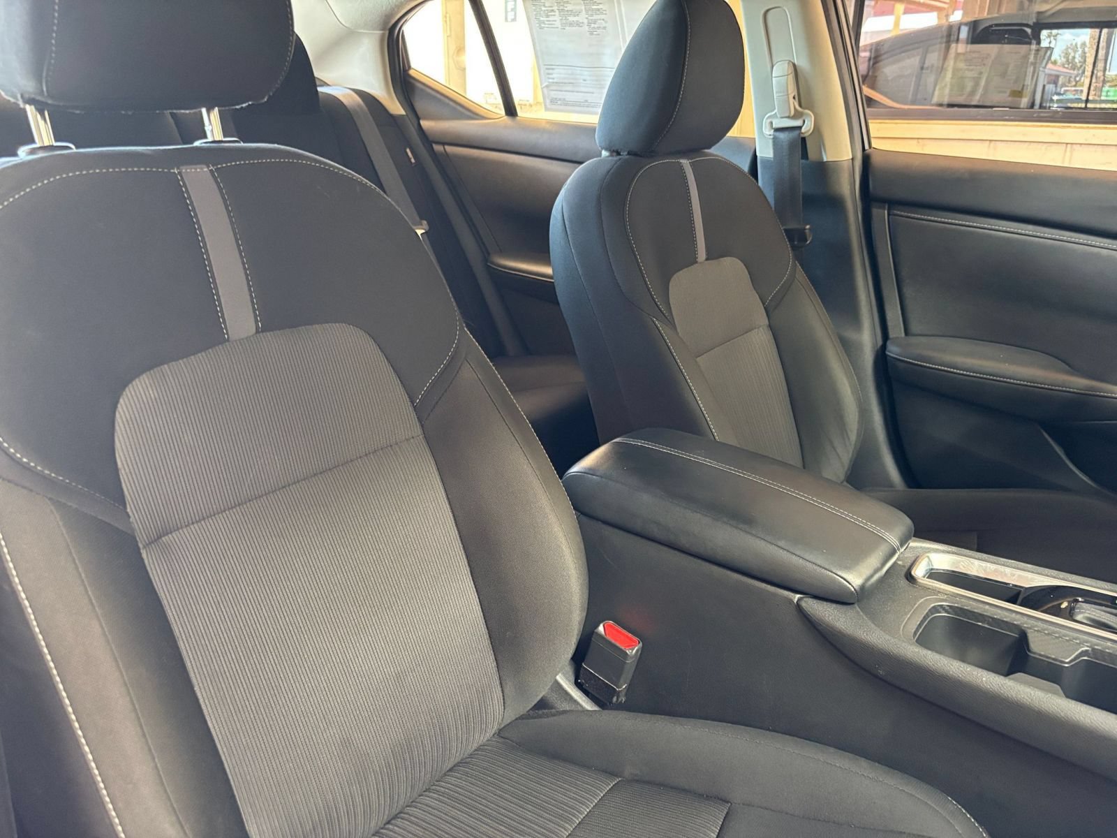 Used 2025 Nissan Sentra SV FWD image 29