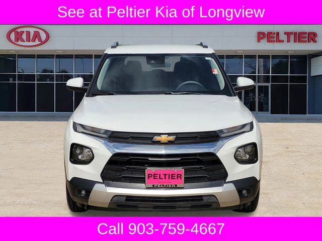 Used 2022 Chevrolet TrailBlazer LT w/ Driver Confidence Package FWD image 2