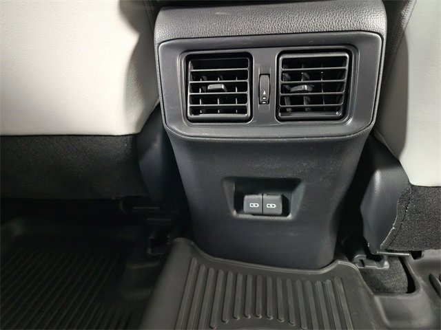 Used 2023 Toyota RAV4 Limited image 32