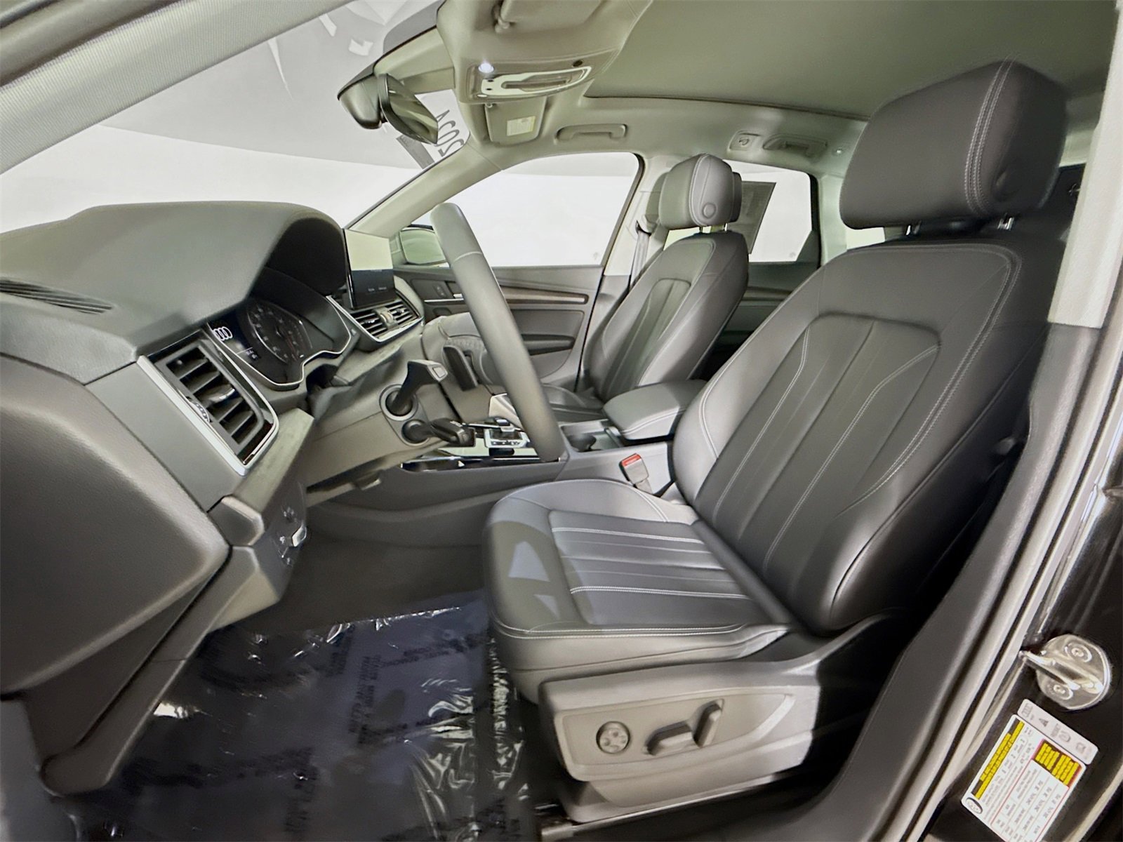 Certified 2024 Audi Q5 2.0T Premium w/ Convenience Package image 20