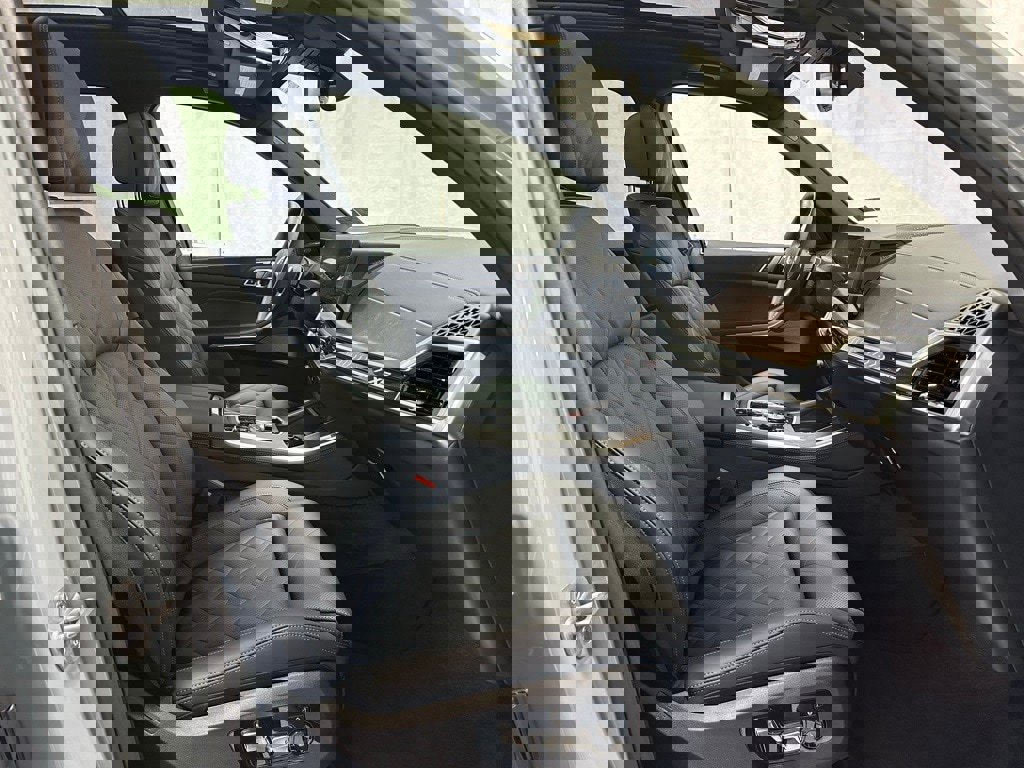 Used 2026 BMW X5 xDrive50e image 59