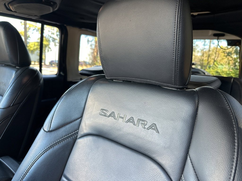 Used 2018 Jeep Wrangler Unlimited Sahara w/ LED Lighting Group image 18