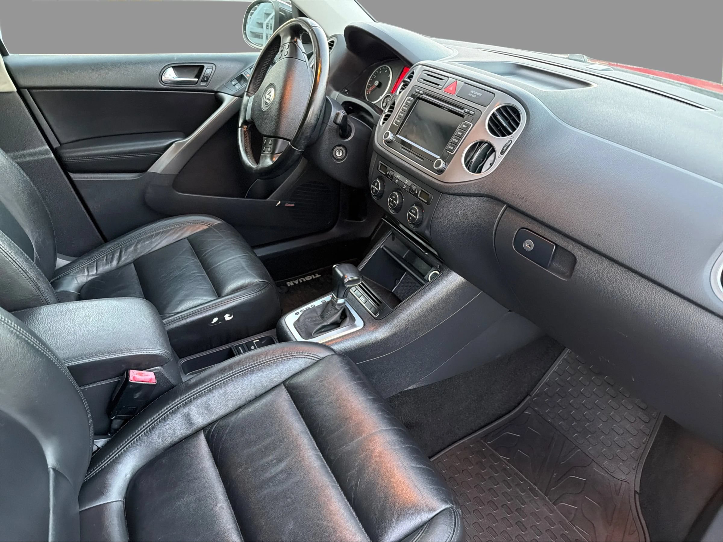 Used 2009 Volkswagen Tiguan SE AWD/4WD image 26