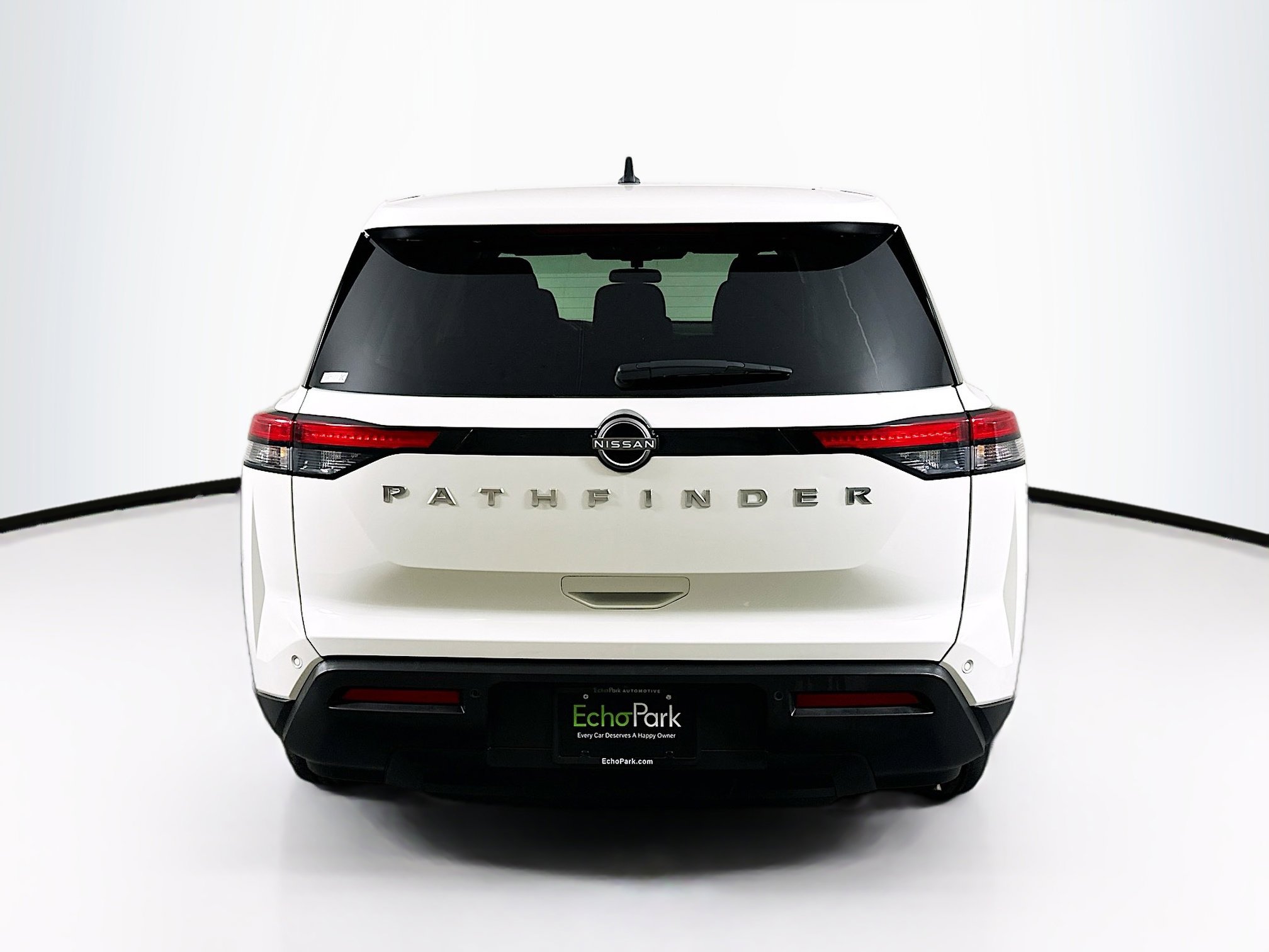 Used 2025 Nissan Pathfinder S image 7