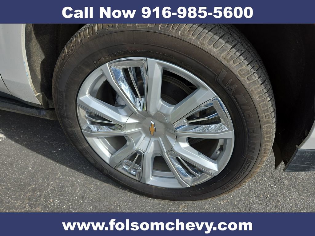 Used 2021 Chevrolet Suburban High Country w/ Premium Package image 2