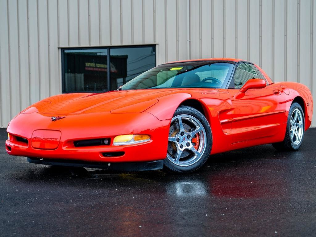 Used 2001 Chevrolet Corvette Coupe w/ Preferred Equipment Group2 RWD image 6
