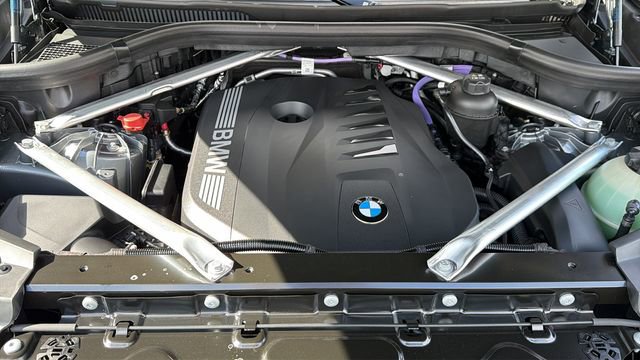 New 2026 BMW X5 sDrive40i w/ Premium Package image 10