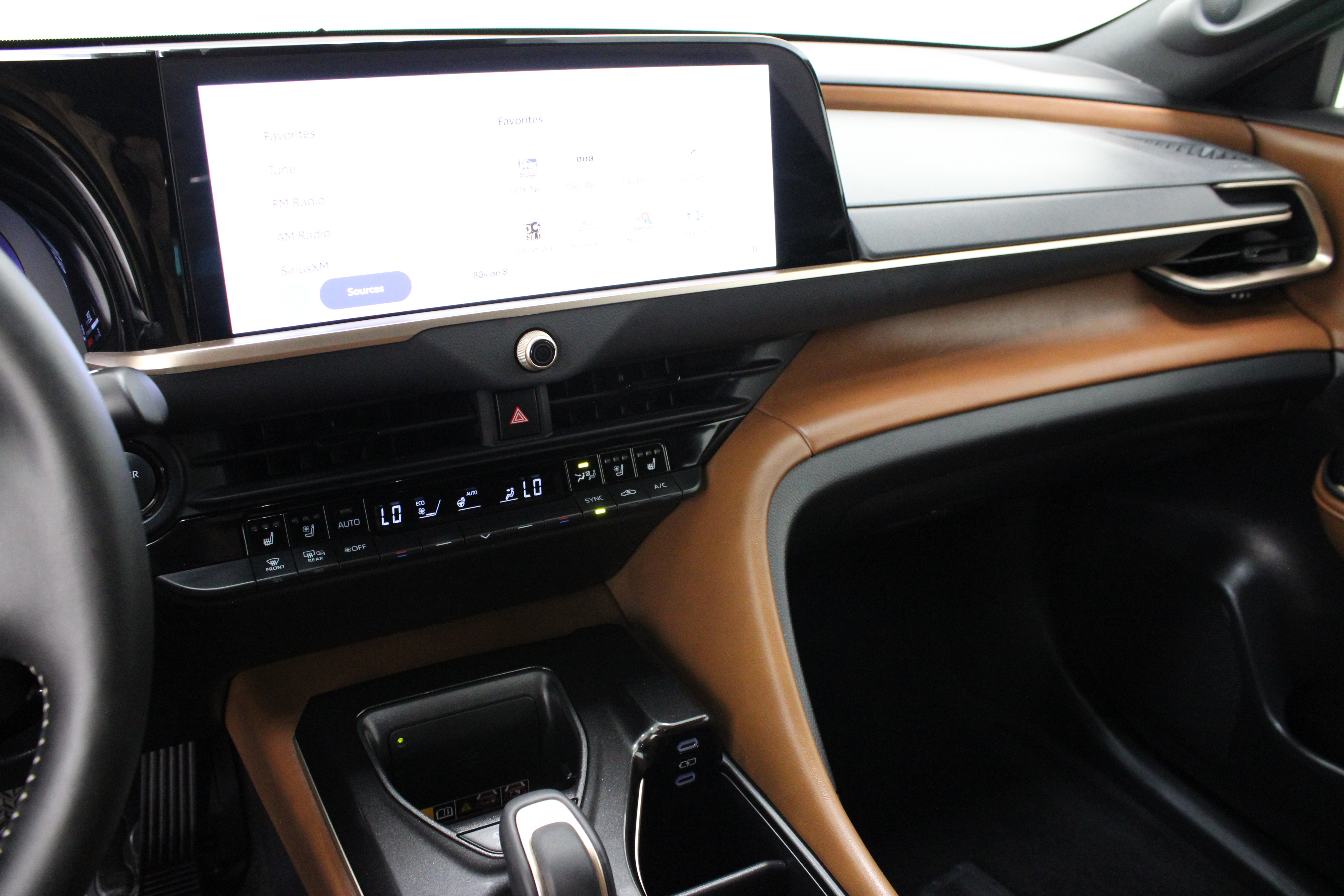 Certified 2025 Toyota Crown Signia w/ Advanced Technology Package AWD/4WD image 16