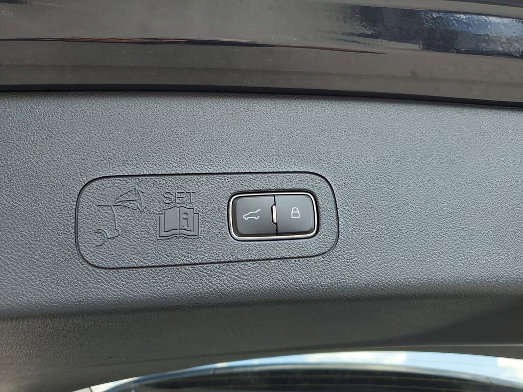 New 2026 Lincoln Aviator Reserve w/ Jet Appearance Package RWD image 6