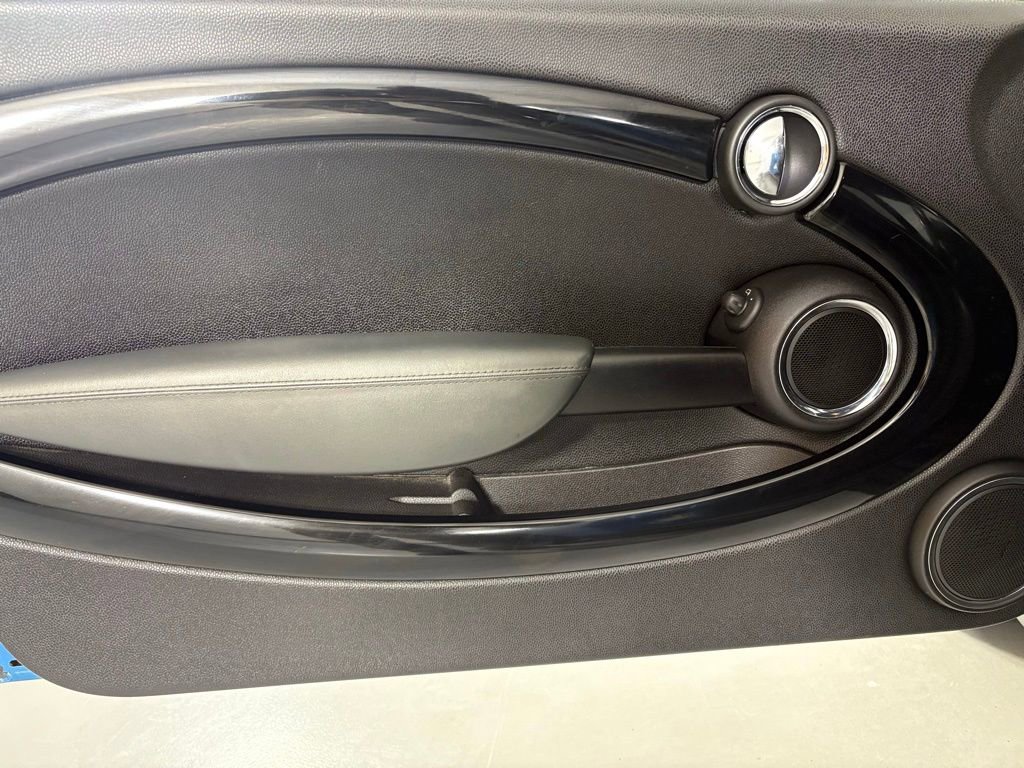 Used 2013 MINI Cooper S image 13