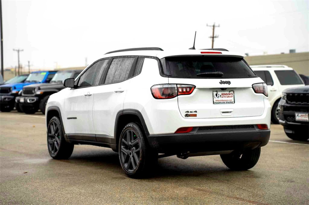 New 2026 Jeep Compass Latitude image 5