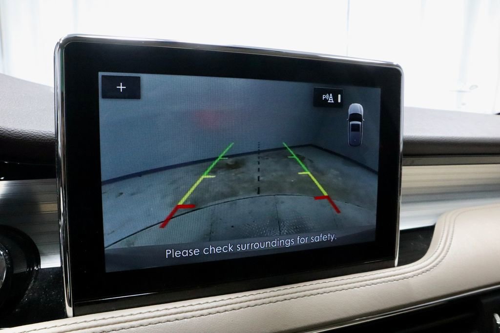 Used 2021 Lincoln Corsair AWD w/ Equipment Group 101A image 2