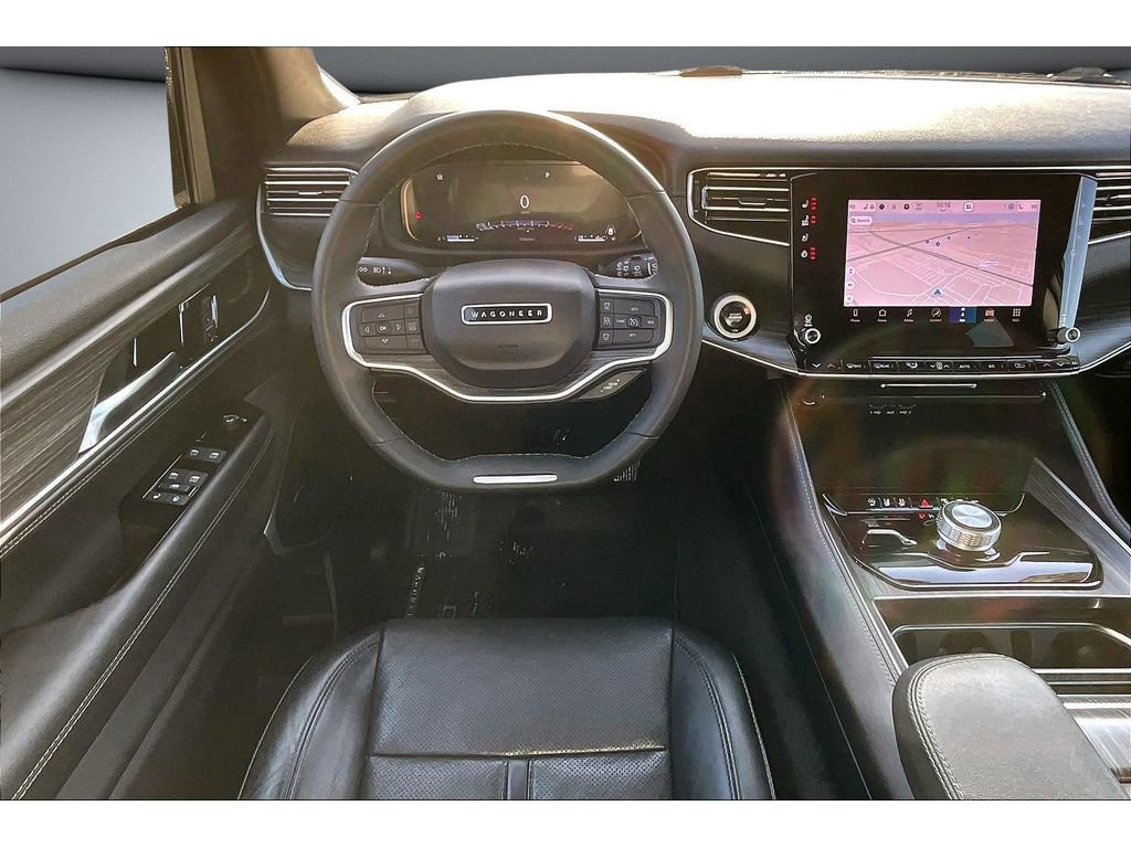 Certified 2024 Jeep Wagoneer L Series II w/ Flexible Seating Group image 6