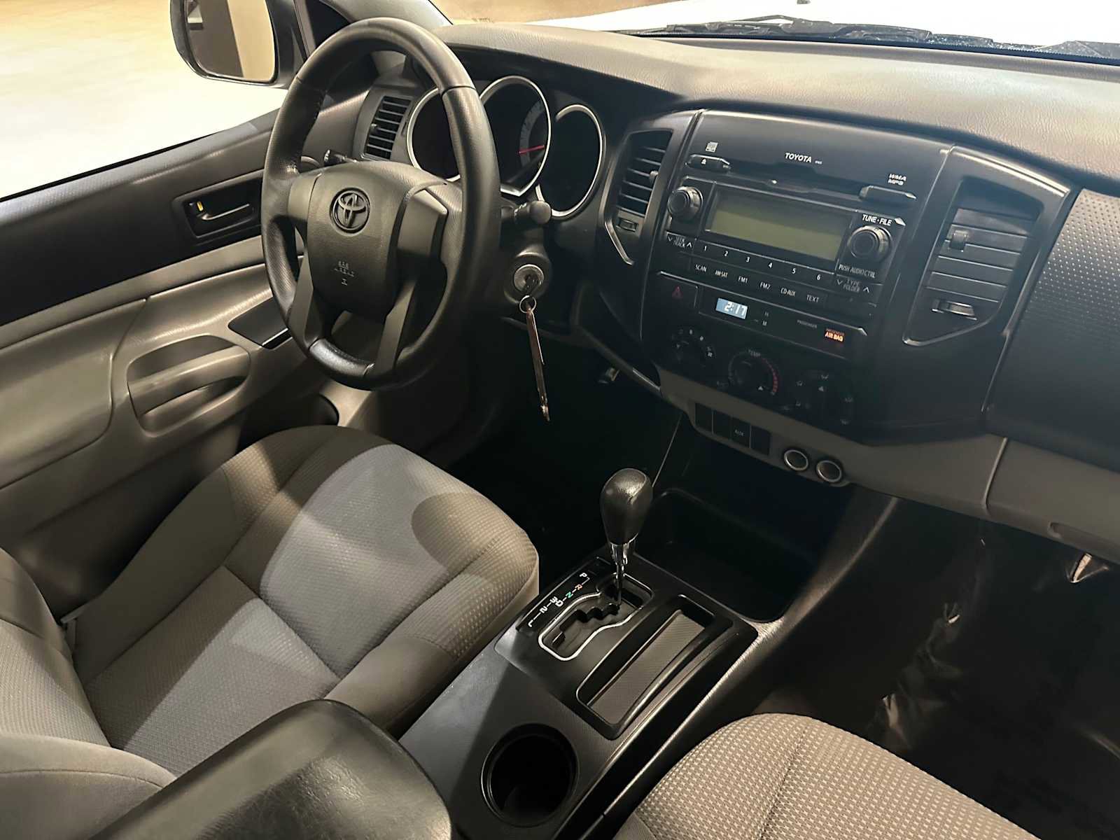 Used 2012 Toyota Tacoma 2WD Access Cab w/ Convenience Pkg image 26