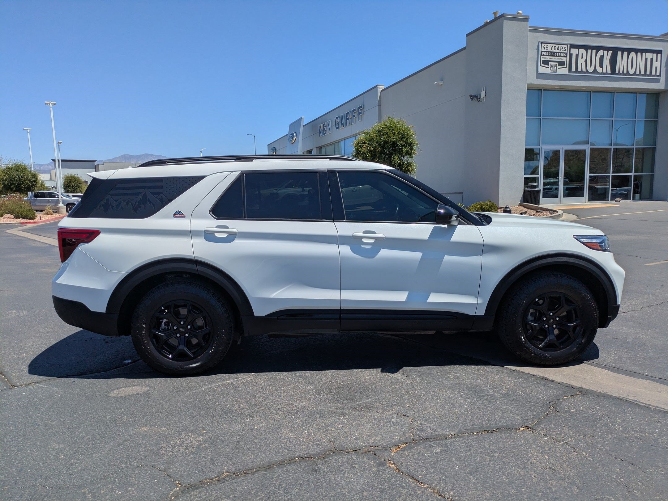 Used 2023 Ford Explorer Timberline w/ Timberline Technology Package AWD/4WD image 2