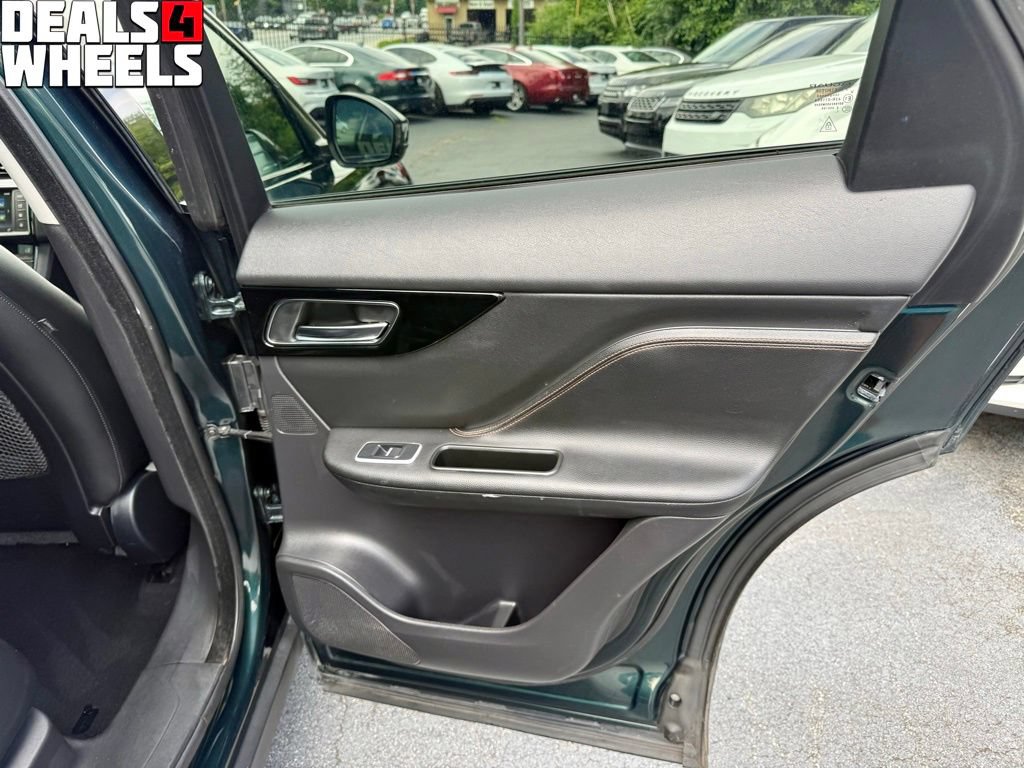 Used 2018 Jaguar F-PACE Prestige AWD/4WD image 31