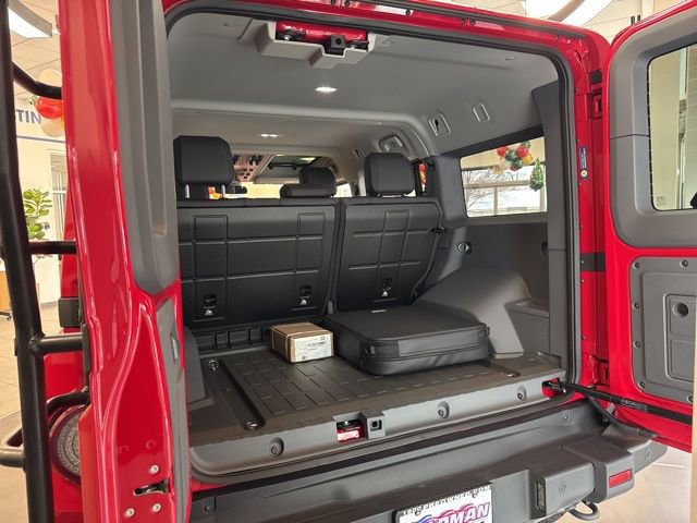 New 2025 INEOS Grenadier Fieldmaster Edition image 25