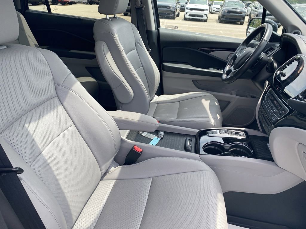 Used 2022 Honda Pilot Elite image 9