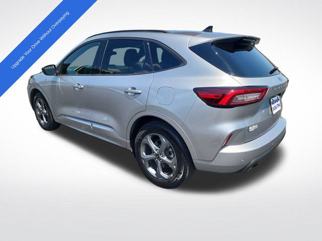 Used 2023 Ford Escape ST-Line w/ Tech Pack #1 FWD image 3