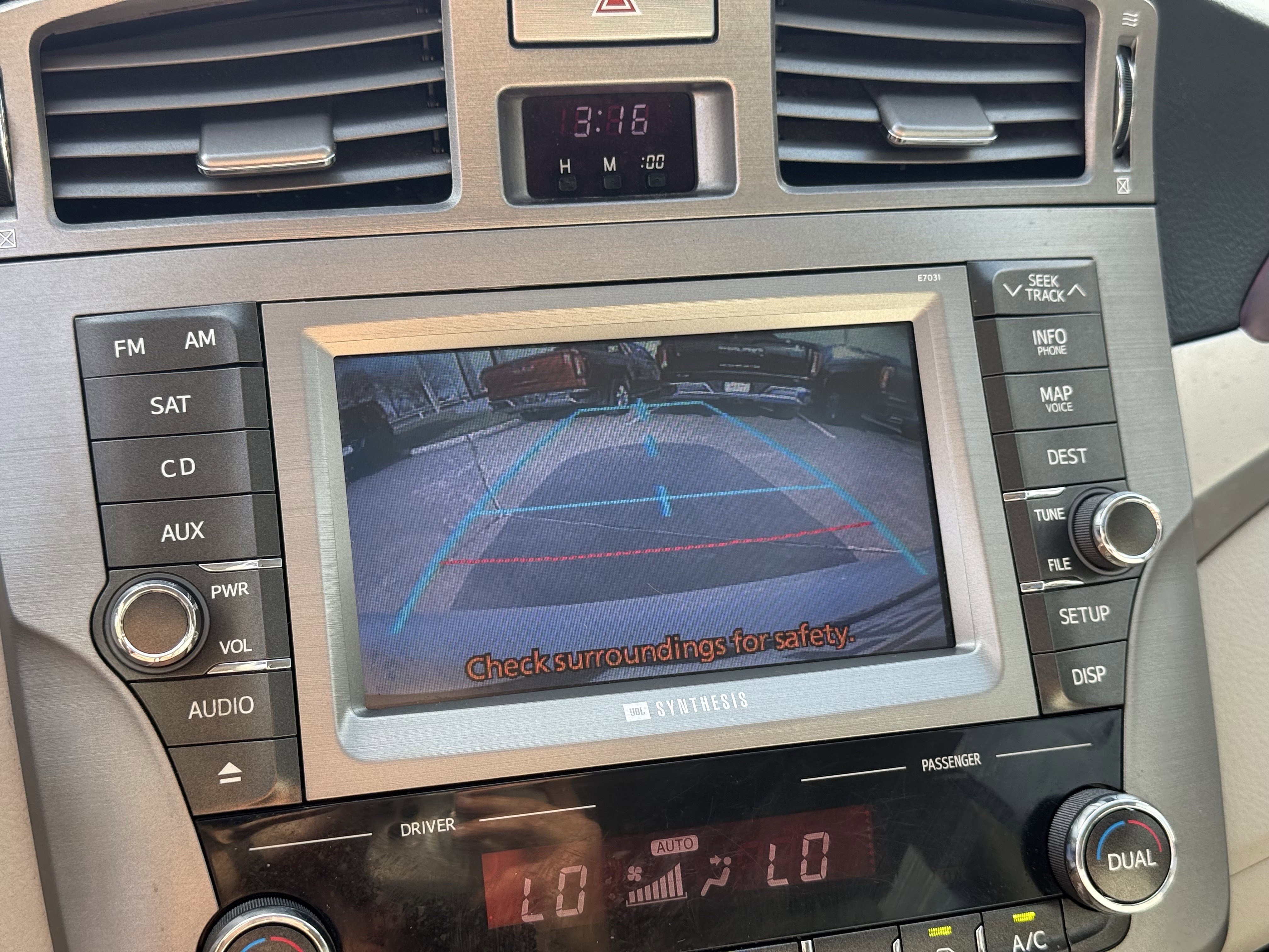 Used 2012 Toyota Avalon Limited image 21