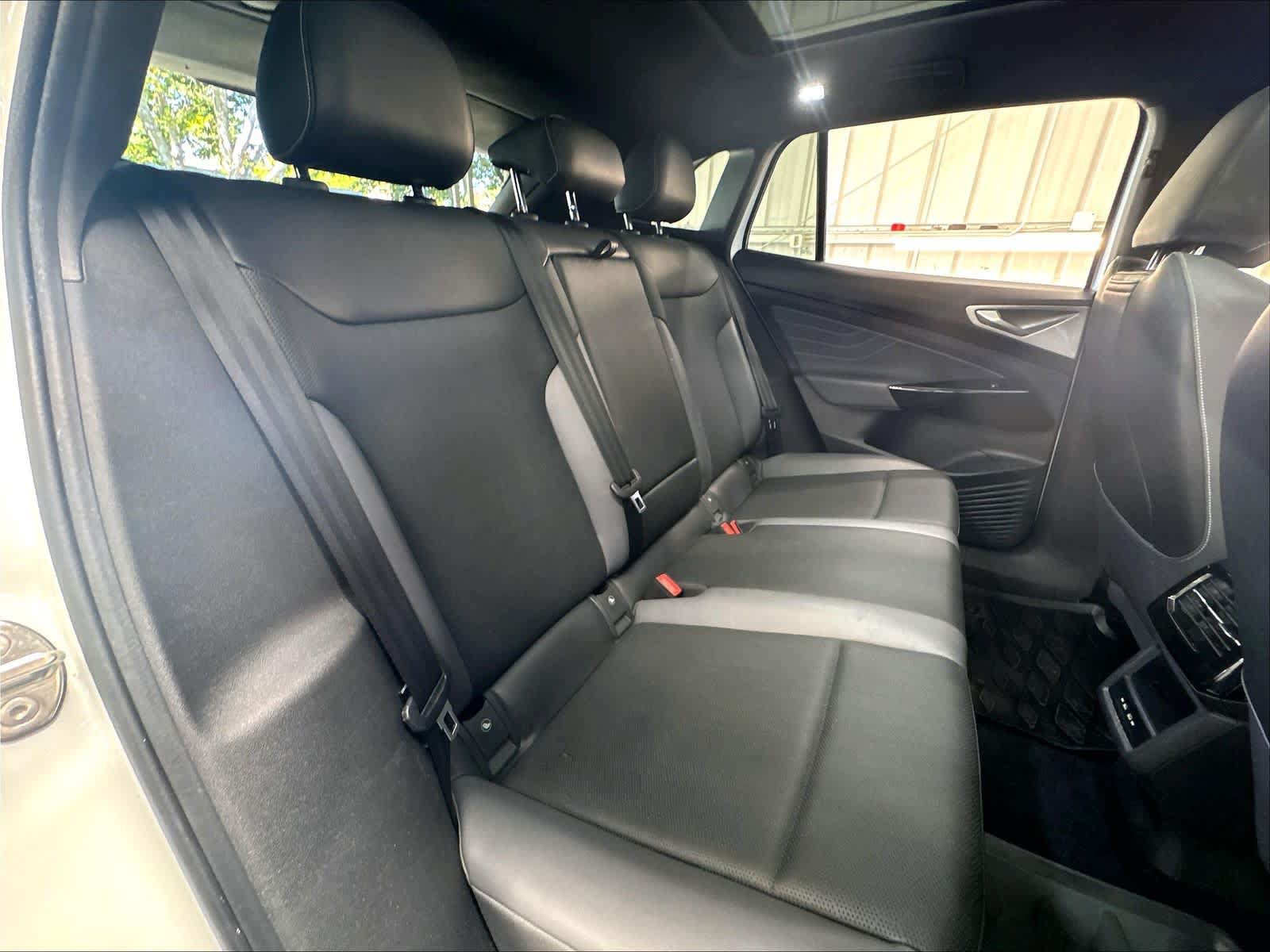 Used 2023 Volkswagen ID.4 Pro S RWD image 28