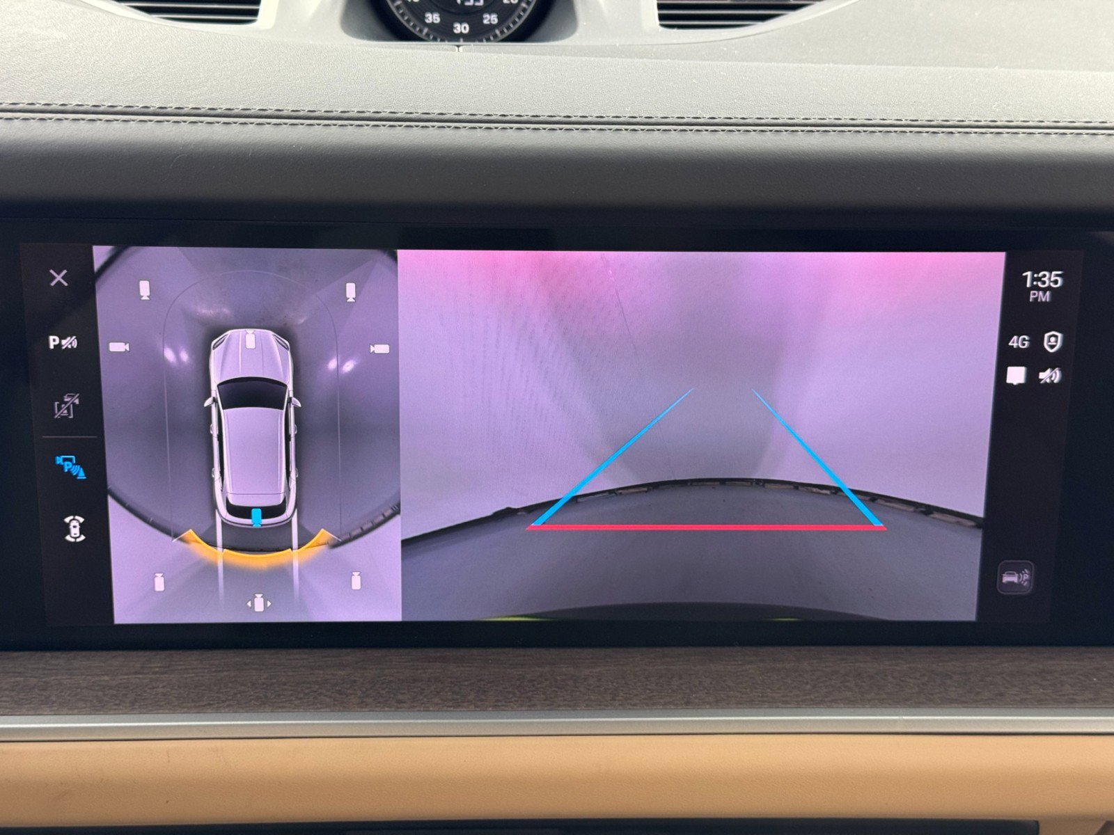 Used 2025 Porsche Cayenne E-Hybrid image 28