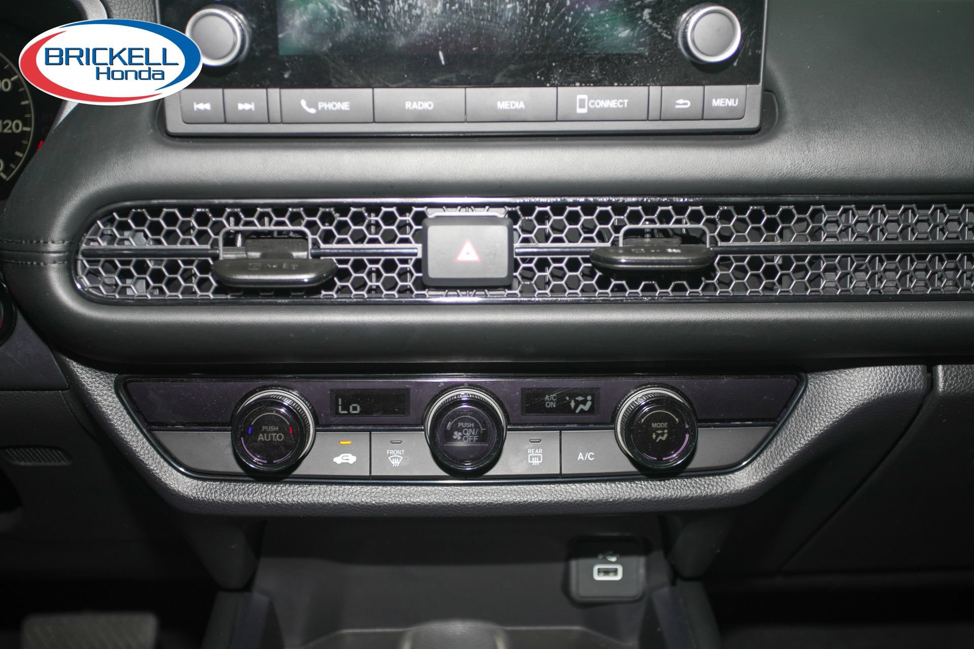 Certified 2024 Honda HR-V LX image 28