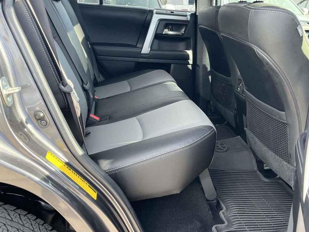 Used 2022 Toyota 4Runner SR5 Premium w/ Moonroof Package RWD image 26