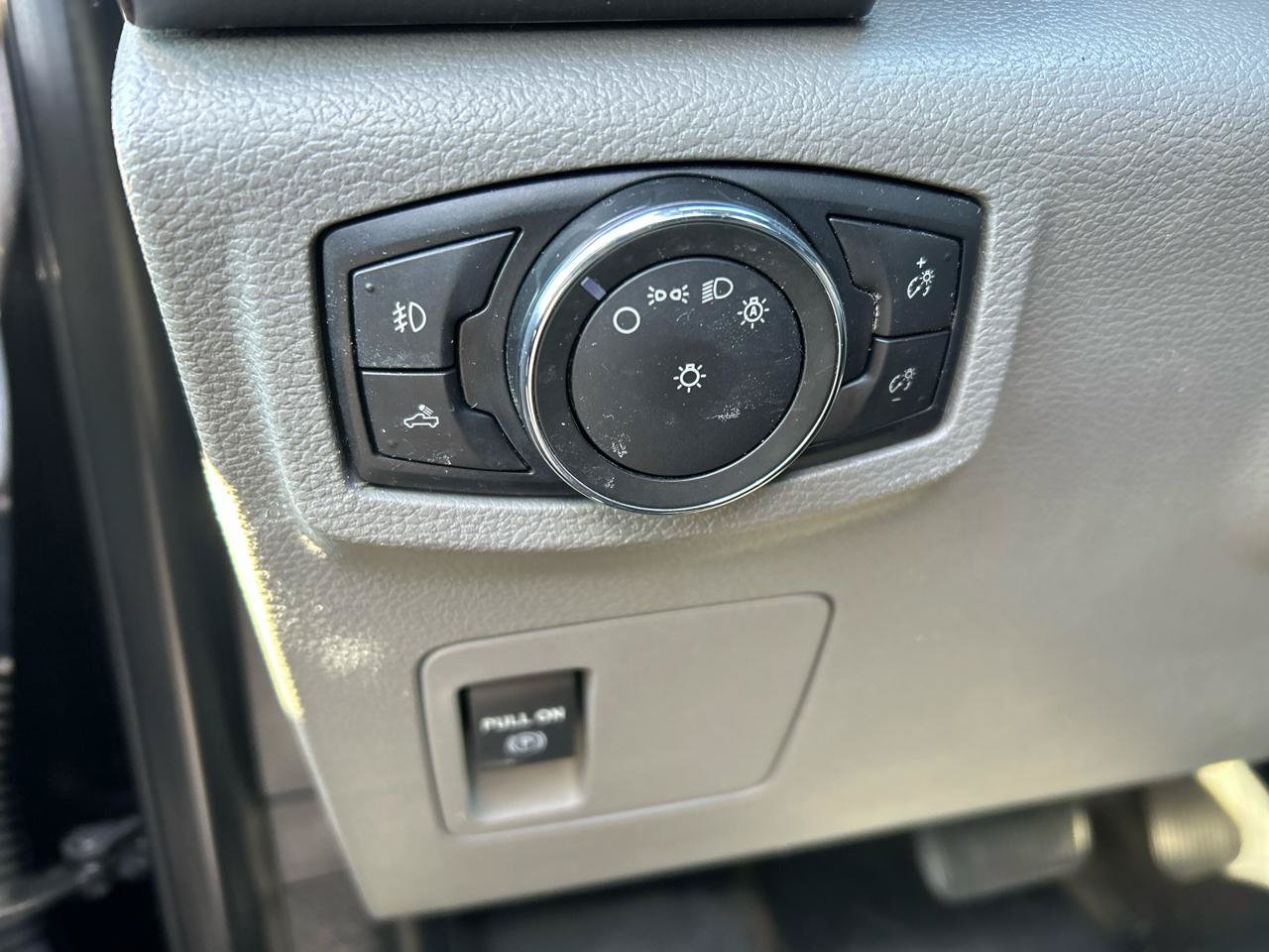 Used 2018 Ford F150 XLT AWD/4WD image 15