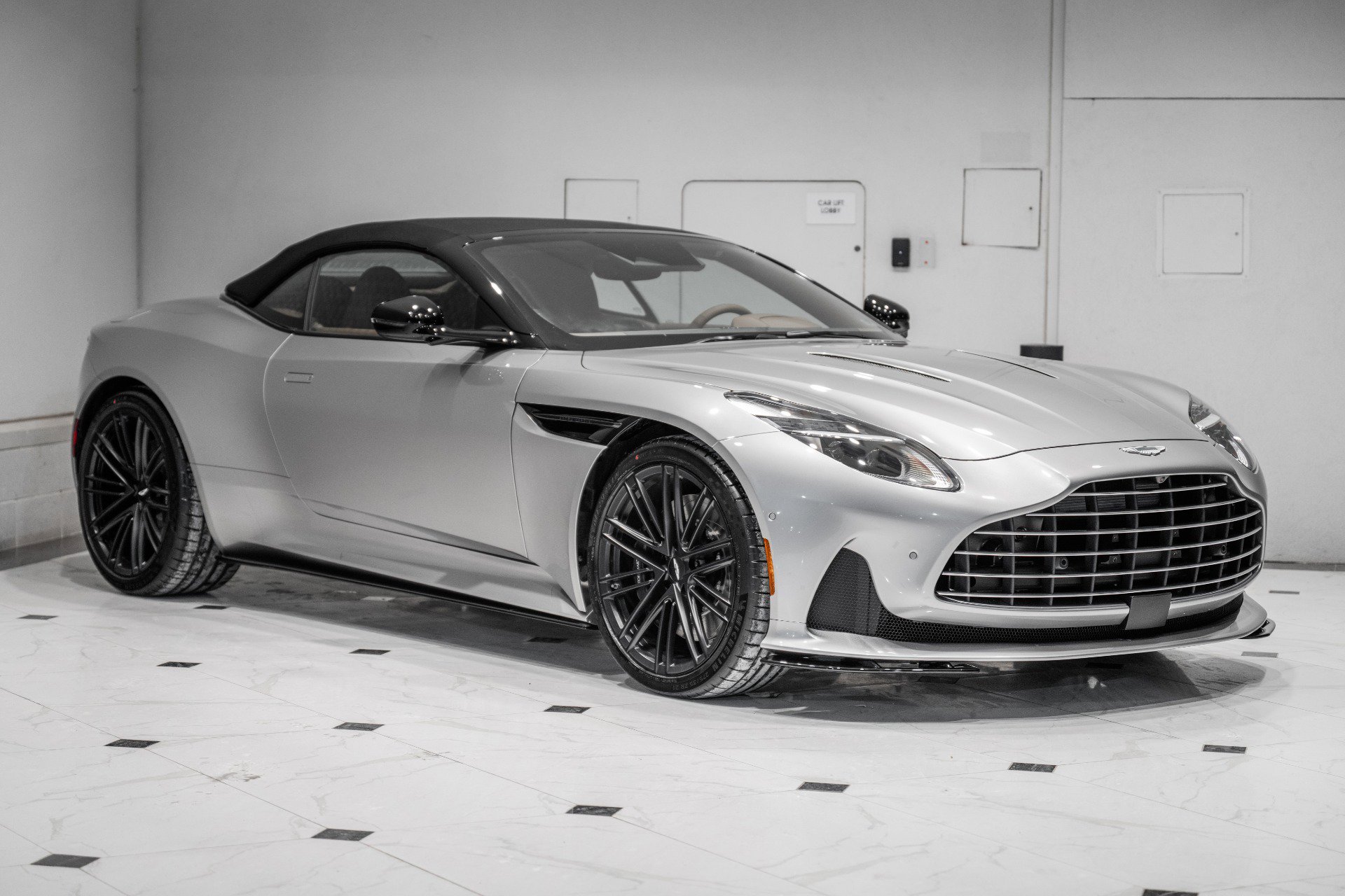 New 2026 Aston Martin DB12 Volante image 38