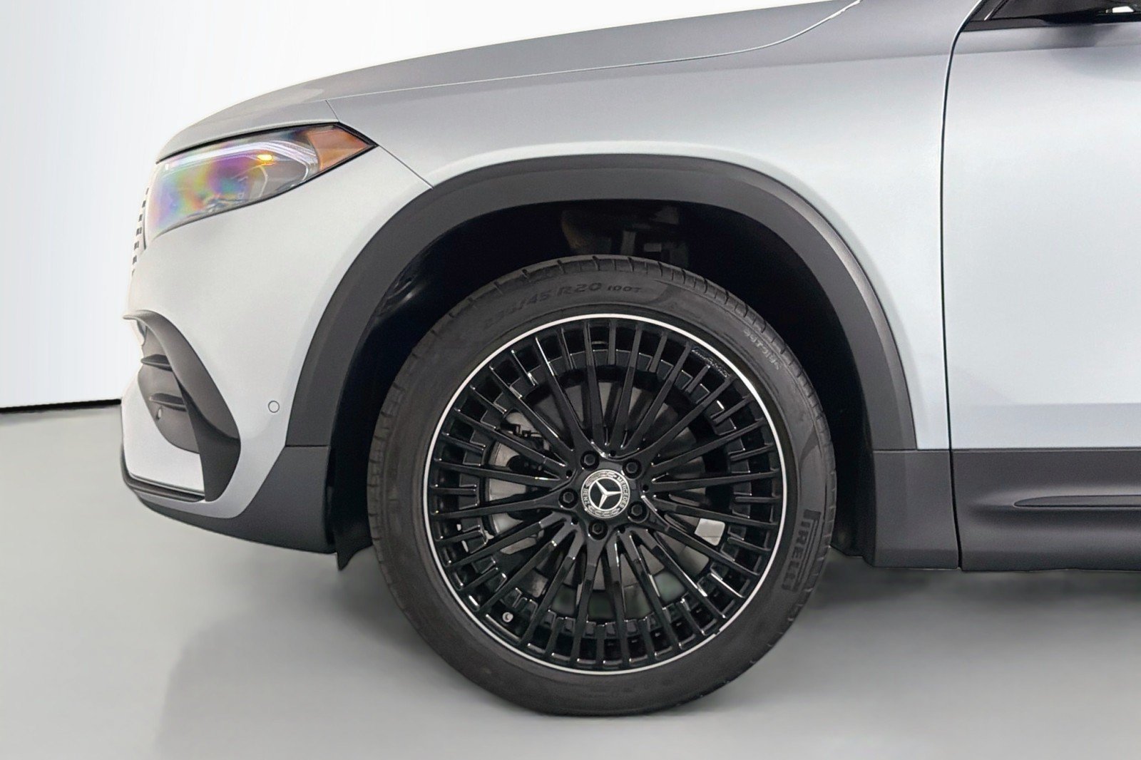 Certified 2024 Mercedes-Benz EQB 300 4MATIC image 11