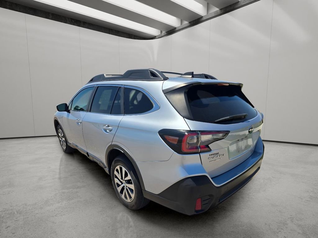Used 2022 Subaru Outback Premium AWD/4WD image 3